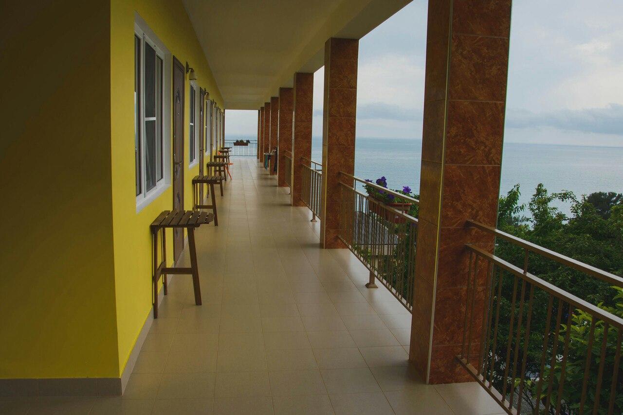 Guest House Arlen Gantiadi Exterior foto