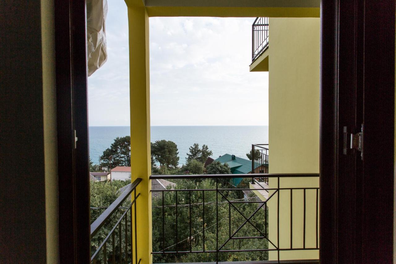 Guest House Arlen Gantiadi Exterior foto