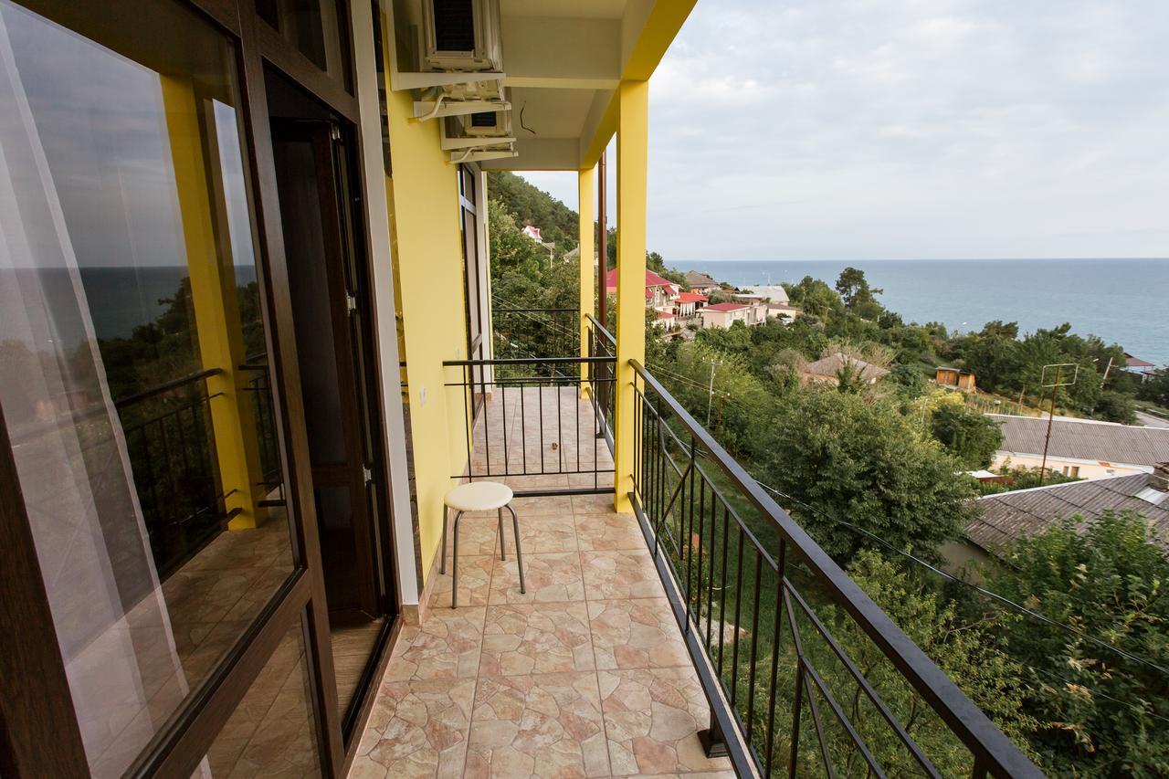 Guest House Arlen Gantiadi Exterior foto